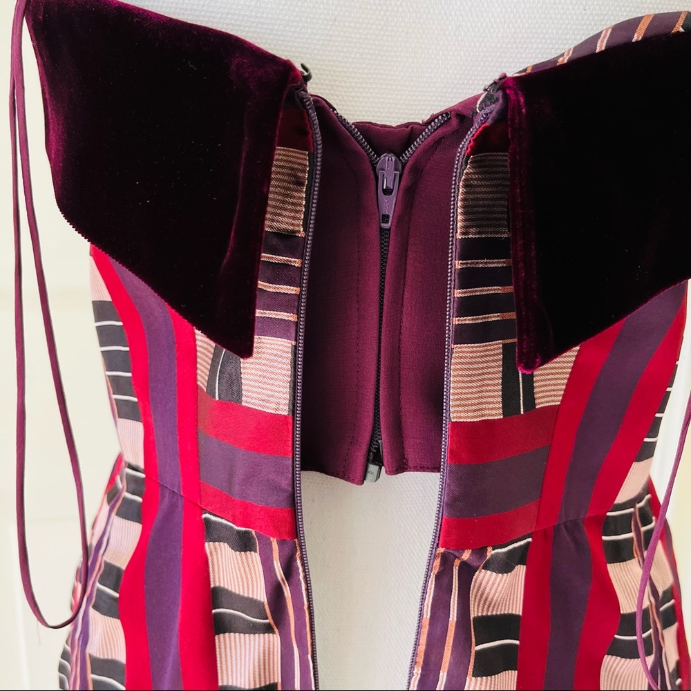 Carolina Herrera silk red plaid strapless dress 6 - Picture 8 of 13